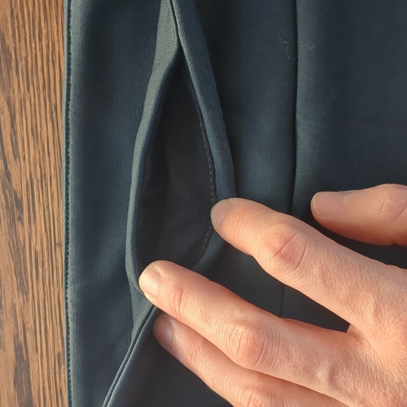 Encircled Performance Pencil Skirt - Picture 4 of 7